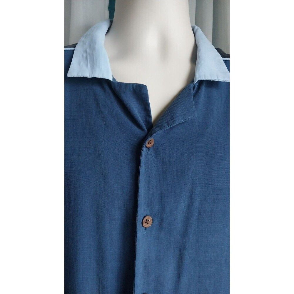 Caribbean Retro Button Up XL Camp Shirt Two Tone Blue